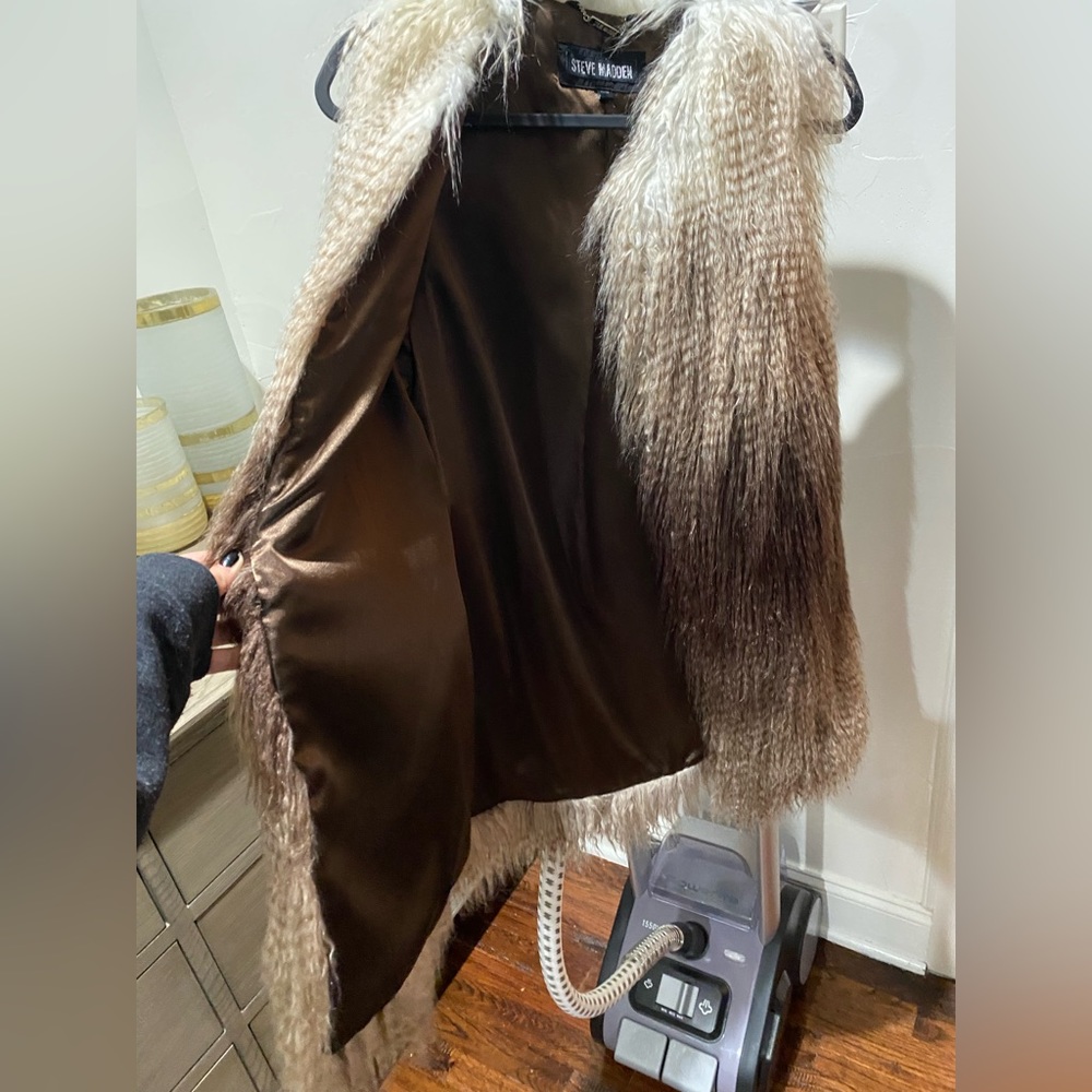 Steve Madden XS faux fur vest